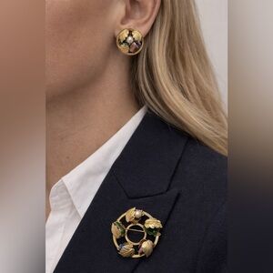 Sarah Coventry Circle of Leaves Brooch & Clip-On Earrings Set Gold Tone Vintage